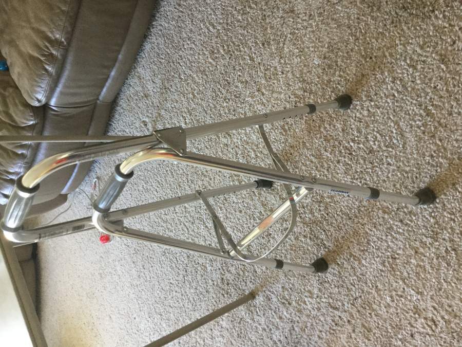 Hemi walker/ quad cane Underwood